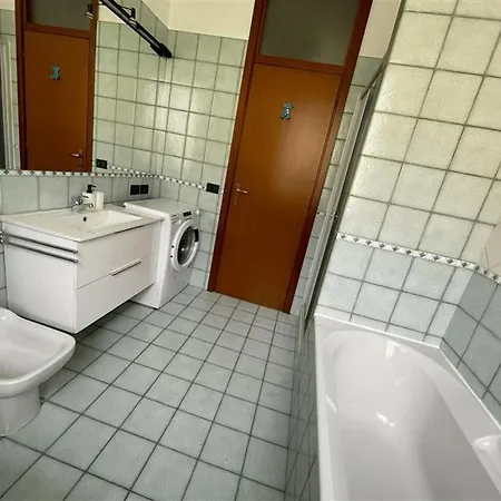 Iseolakerental - Casa Pluto Апартаменты Ловере